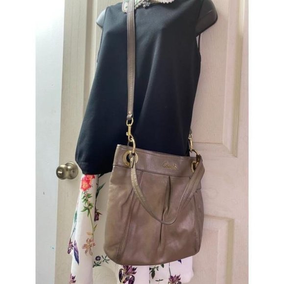 coach medium w adjustable strap gold leather cross - Picture 5 of 8